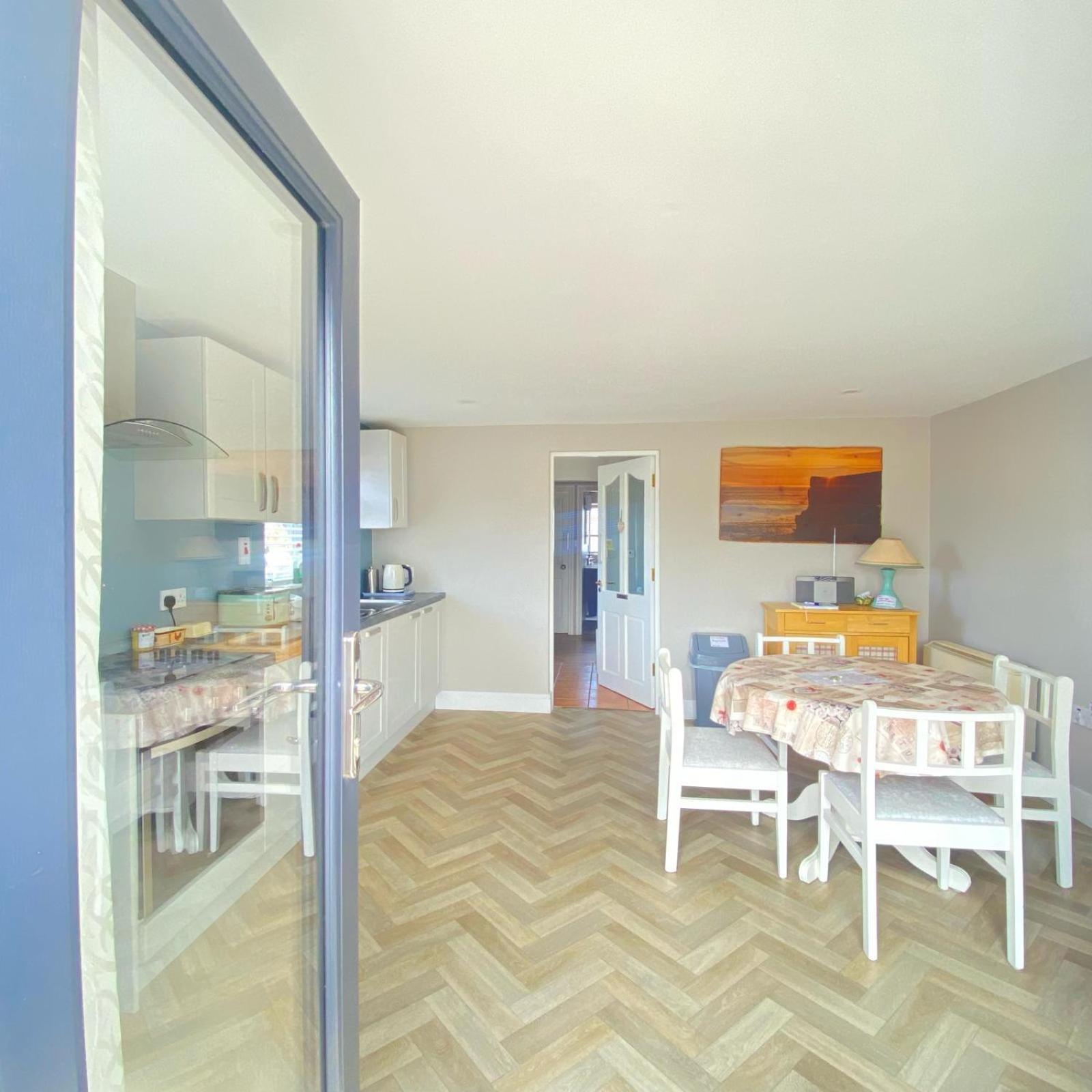 Luxury Holiday Rental With Sea Views On The Wild Atlantic Way Тралі Екстер'єр фото